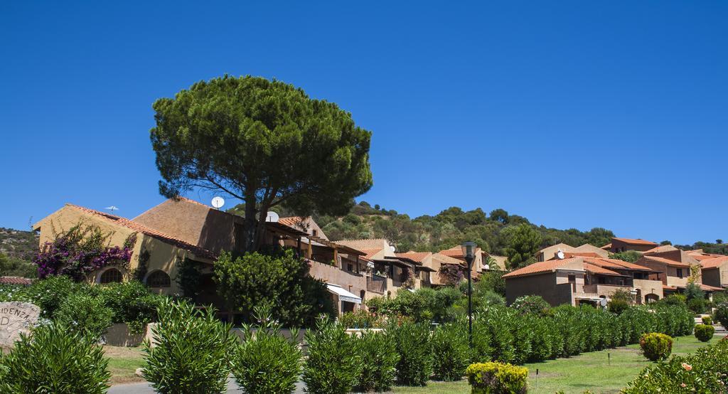 Porto Ottiolu Resort Exterior photo